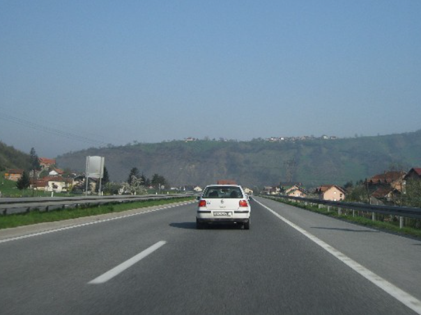 BIHAMK: Saobraćaj se na većini putnih pravaca odvija neometano