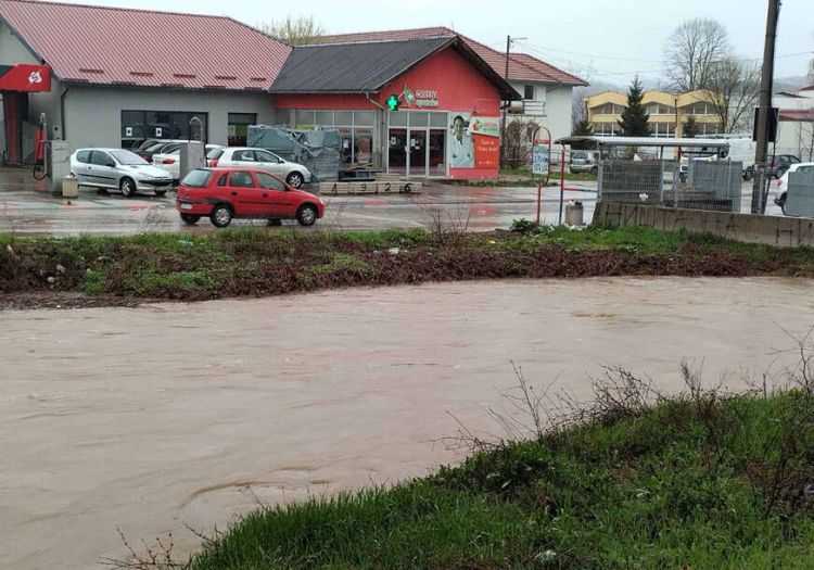 Bihamk: Zatvoren promet na ovih devet putnih pravaca u BiH