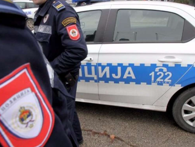 Bijeljina: Vozio pijan, bez dozvole i registracije, oduzet mu Passat