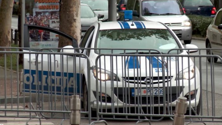 Bijelo Polje: Učenik prijetio đacima, intervenisala policija