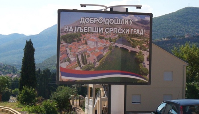 Bilbord na ulazu u Trebinje: "Dobro došli u najljepši srpski grad"