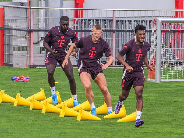 Bild: Bayernova svlačionica puca po šavovima