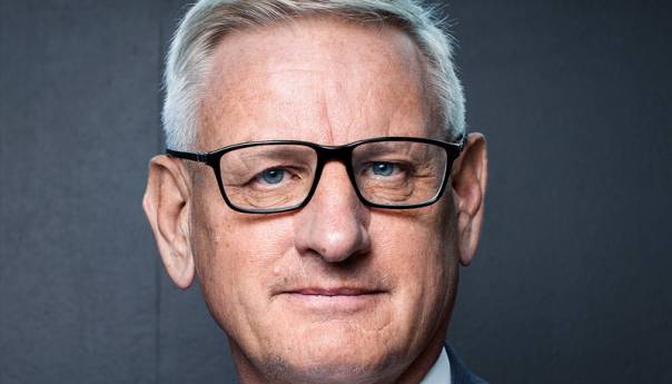 Bildt: Smanjiti ulogu visokog predstavnika u BiH