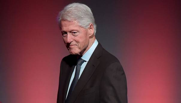 Bill Clinton hospitaliziran
