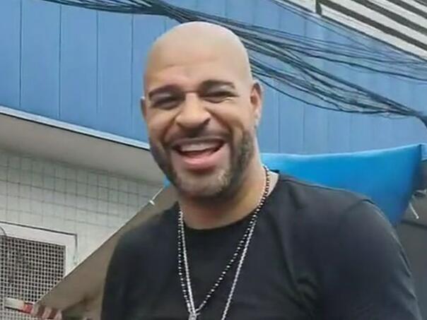 Bio je jedan od najboljih fudbalera svijeta, sada je snimljen pijan na pijaci