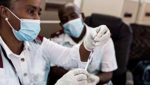 BioNTech planira dopremiti kontejnerske laboratorije u Afriku i početi prozvodnju vakcine