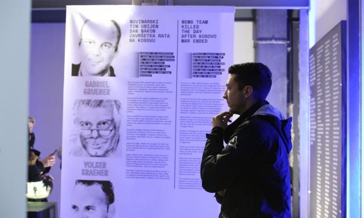 BIRN izložbom odao počast stradalim novinarima devedesetih godina