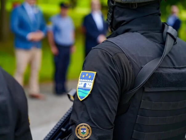 Bišćanin (39) dilao drogu, određen mu pritvor