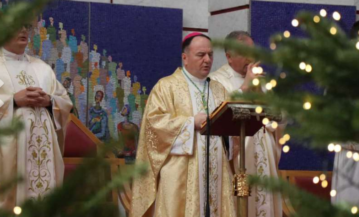 Biskup Palić slavio božićnu misu u mostarskoj katedrali