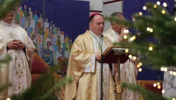Biskup Palić slavio božićnu misu u mostarskoj katedrali