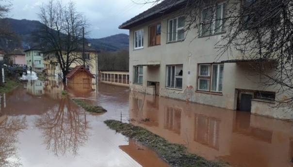 Bistrica poplavila dvije stambene zgrade