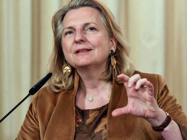 Bivša šefica austrijske diplomatije hvali Putina: Bio je u pravu