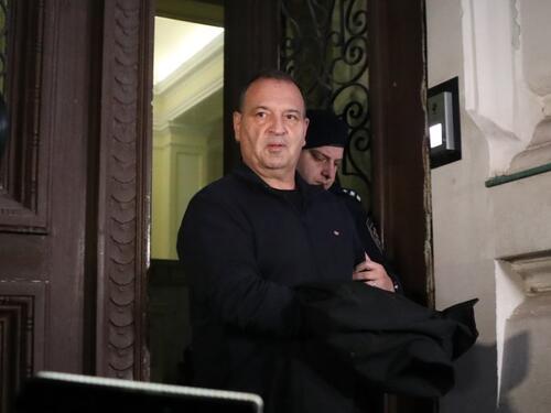 Bivši ministar Beroš u Remetincu, smješten u samnicu i šeta u ograđenom kavezu