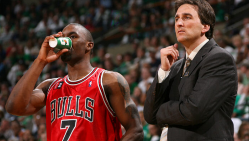 Bivši NBA as nasumice ubadao ljude na ulici iglom za šivenje
