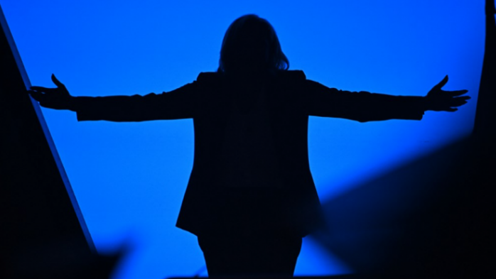 Bivši predsjednik Hollande pozvao birače da glasaju za Macrona