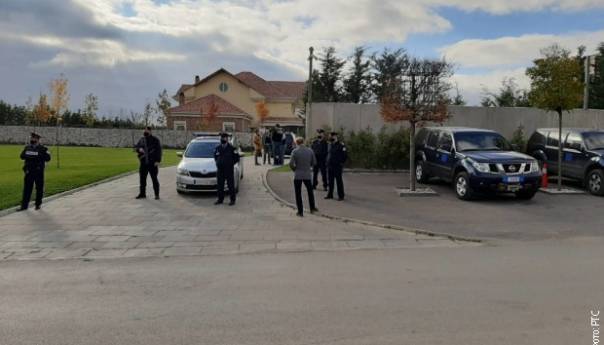Bivši predsjednik Kosova uhapšen u Hagu, policija mu pretresa kuću