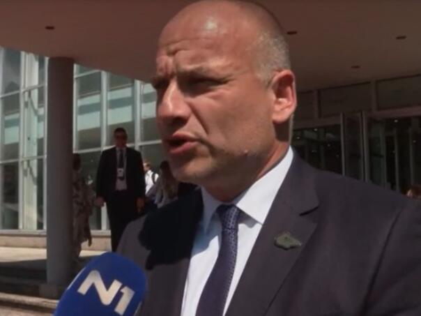 Bivši šef SOA-e o Srbiji: "Kada se igrate vatrom, možete izgubiti kontrolu..."