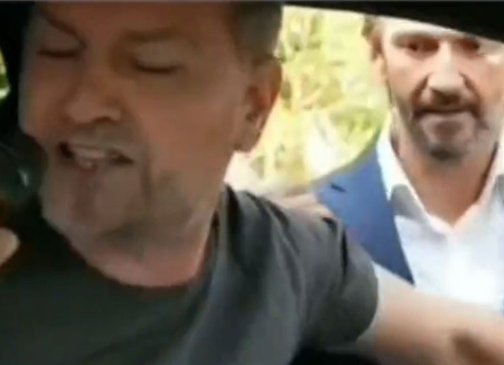 Bivši slovački premijer i bivši ministar umalo se potukli, razdvajala ih policija