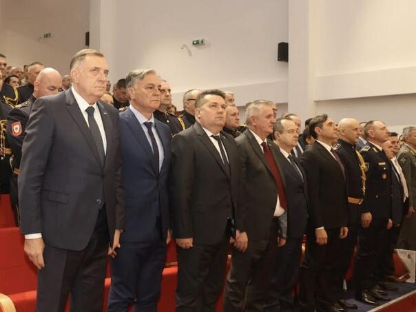 Bjegunci na proslavi Dana policije, stigli i gosti iz Srbije