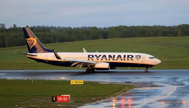 Bjelorusi prisilili avion Ryanaira da sleti u Minsk, stižu osude