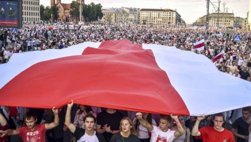 Bjelorusija između imperijalizma EU i okupacije Rusije