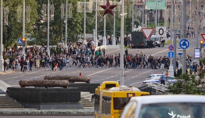 Bjeloruska policija uhapsila više od 1.000 demonstranata