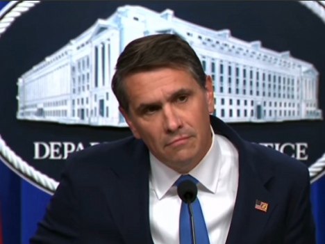 Blanche: Ministarstvo pravosuđa "nije zaštitilo Trumpa" u Epsteinovim dokumentima