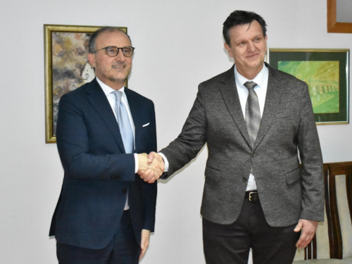 Blanuša sa Sorecom: Zaustavljanje reformi odgovara vladajućem režimu