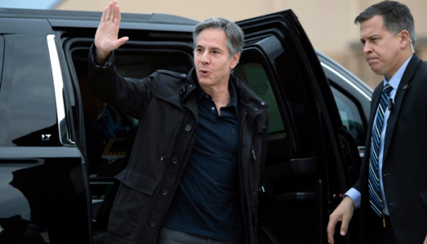 Blinken s uticajnim kolegama: Užurbana potraga za okončanjem sukoba