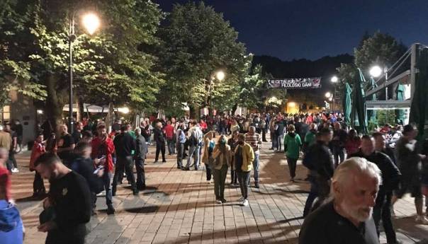 Blokirani prilazi, na Cetinju mirno