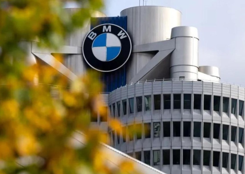 BMW povlači stotine hiljada vozila zbog mogućeg požara