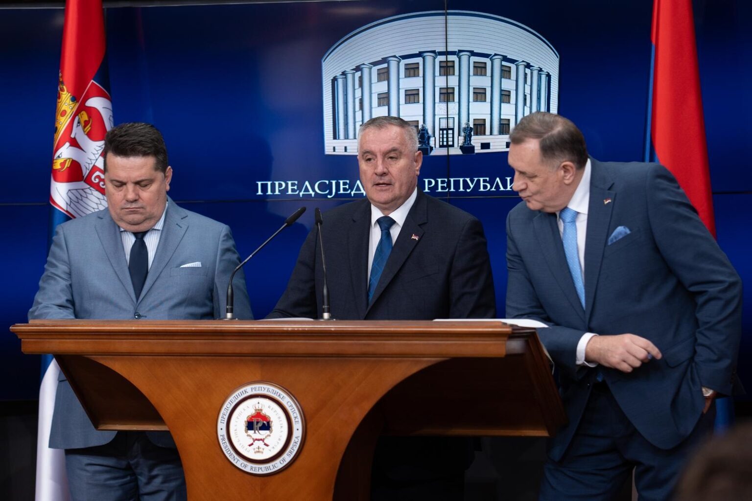 BN: Vlast RS izvlači novac preko sumnjivih investitora