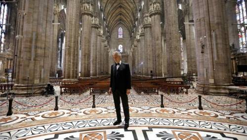 Bocelli zapjevao za Uskrs u praznom milanskom Duomu
