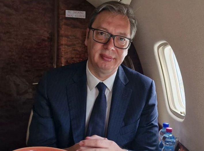 'Bolesni' Vučić skupio snagu i avionom poletio za Moskvu