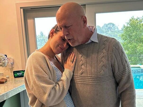 Bolest uništava slavnog glumca, više ne može pričati, čitati ni hodati