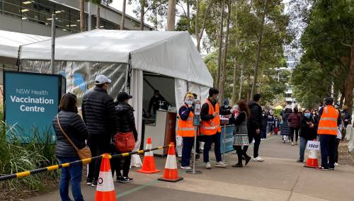 Bolnice u Sydneyu podižu šatore, rekordan broj novozaraženih
