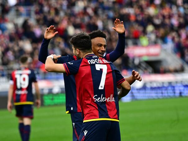 Bologna demolirala Lazio, petarda na domaćem terenu