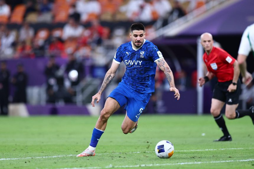 "Bomba" iz Engleske: Manchester United želi Mitrovića?