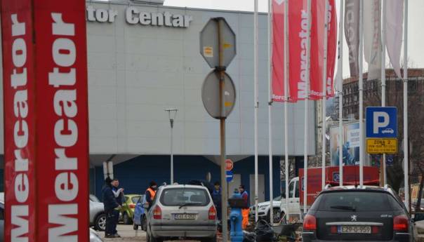 Bomba kašikara pronađena u blizini tržnog centra u Tuzli