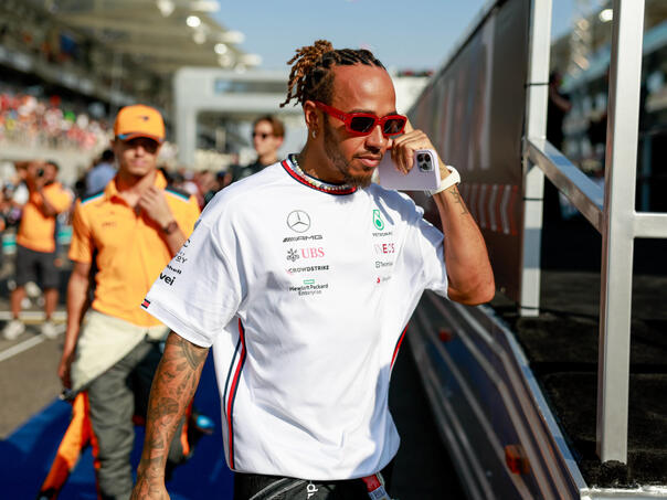 Bomba u Formuli 1: Hamilton blizu prelasku u Ferrari