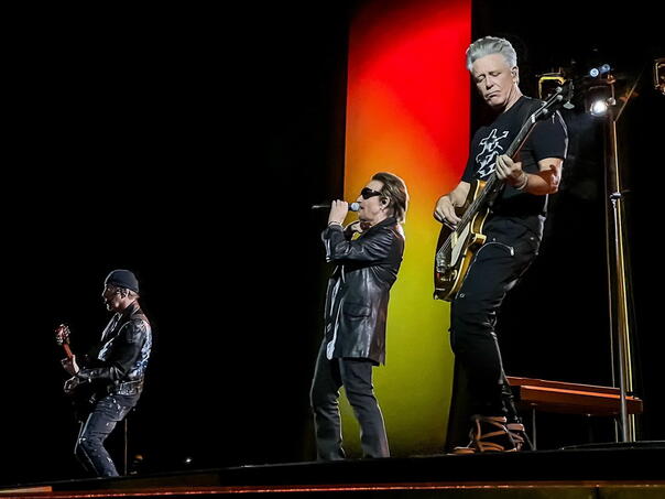 Bono Vox na koncertu vikao 'Aleksej Navalni', pa upozorio na Putina