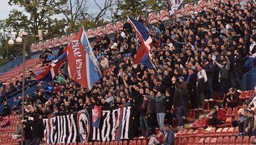 Borac po titulu uz podršku navijača