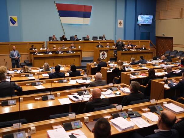 Boračke organizacije RS-a: Da li je Schmidt legalan, Sud BiH ustavan?