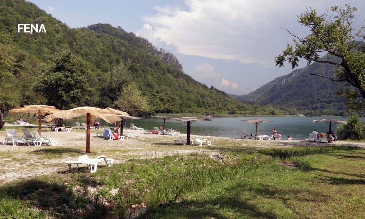 Boračko jezero, idealno mjesto za odmor i rekreaciju u ljetnim danima