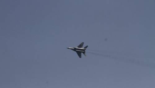 Borbeni avioni ponovo nad Jarinjem, Albanija poziva na povlačenje srpske vojske