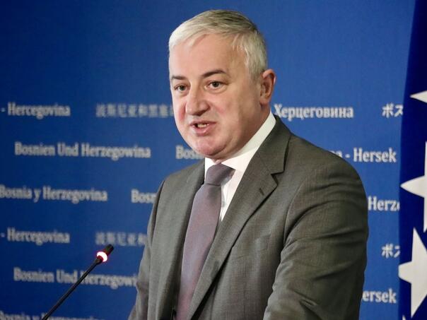 Borenović: Dodikovo skandalozno ponašanje neprihvatljivo