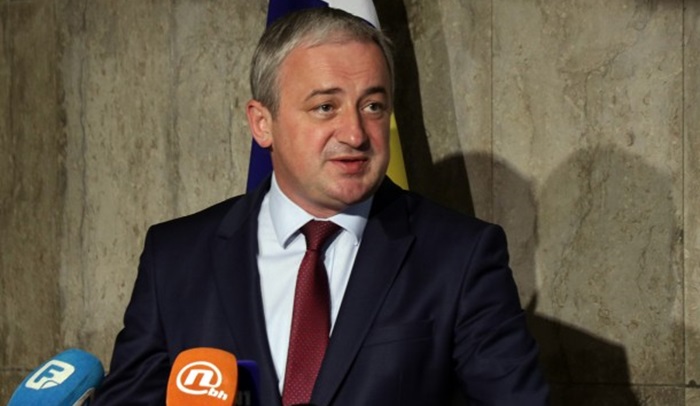 Borenović: Dok Evropska unija usvaja budžet mi odugovlačimo