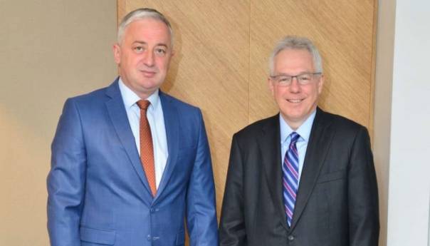 Borenović i Murphy razgovarali o političkim i ekonomskim temama