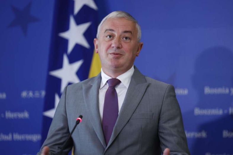 Borenović: Isplata 110 miliona KM Viaductu je 'pljačka vijeka'