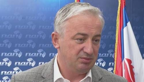 Borenović: Kakav krah, Mile se ponizno vraća